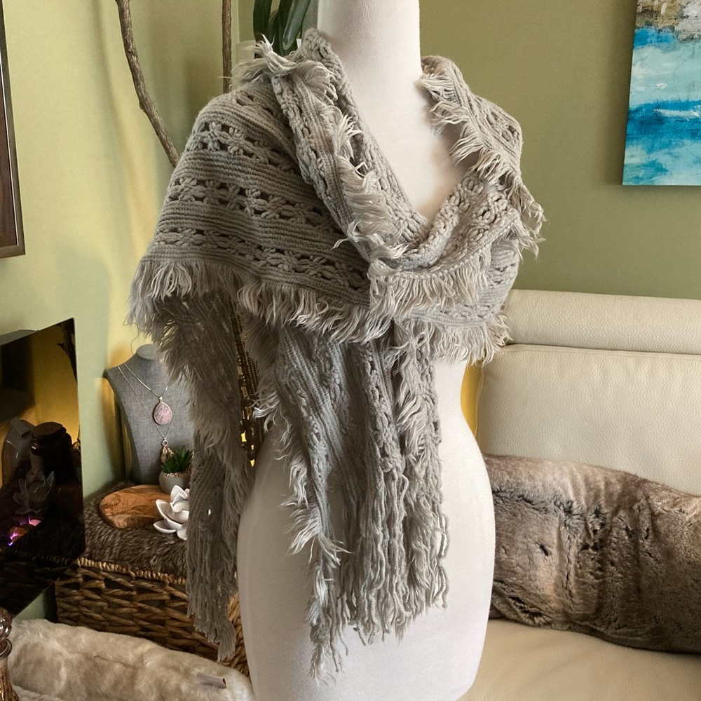 Shawl like scarf
